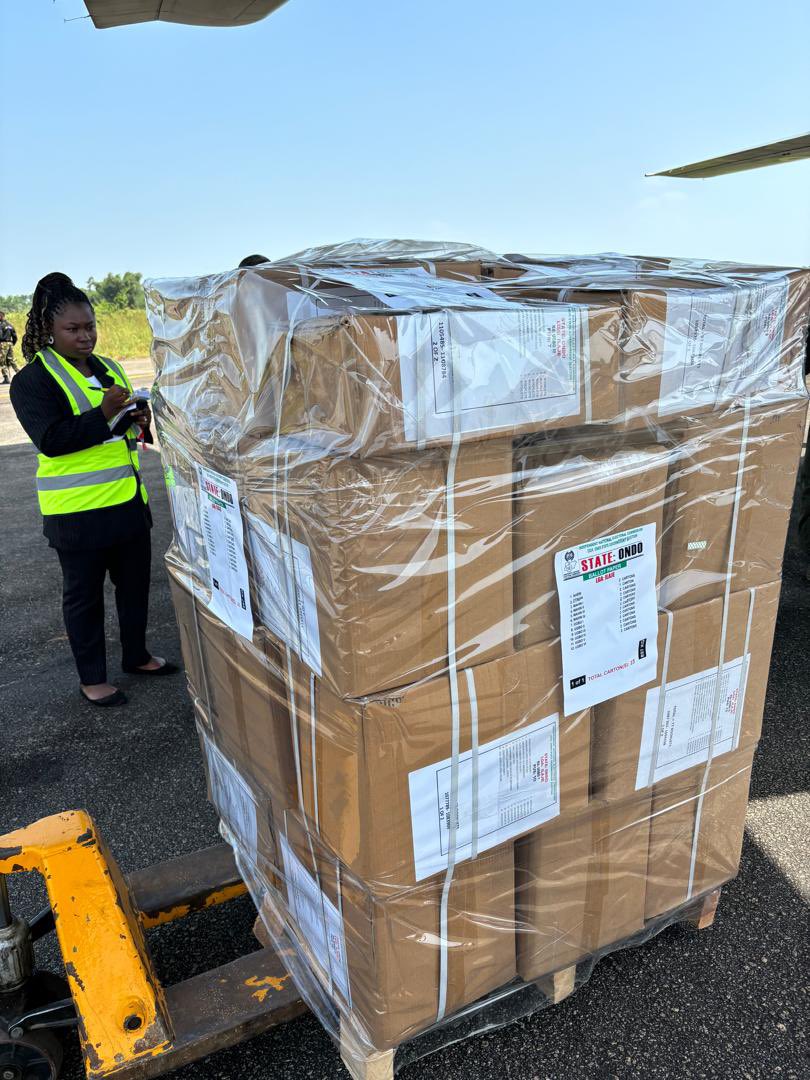 PHOTOS: INEC delivers materials for Ondo election