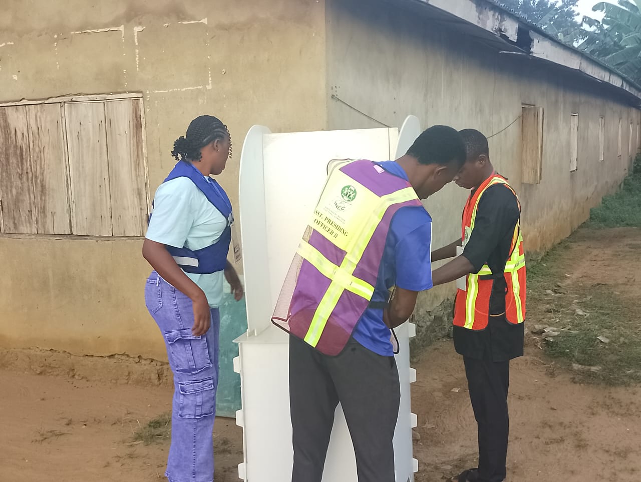 PHOTOS: Voting materials arrive early at polling units in PDP candidate’s hometown