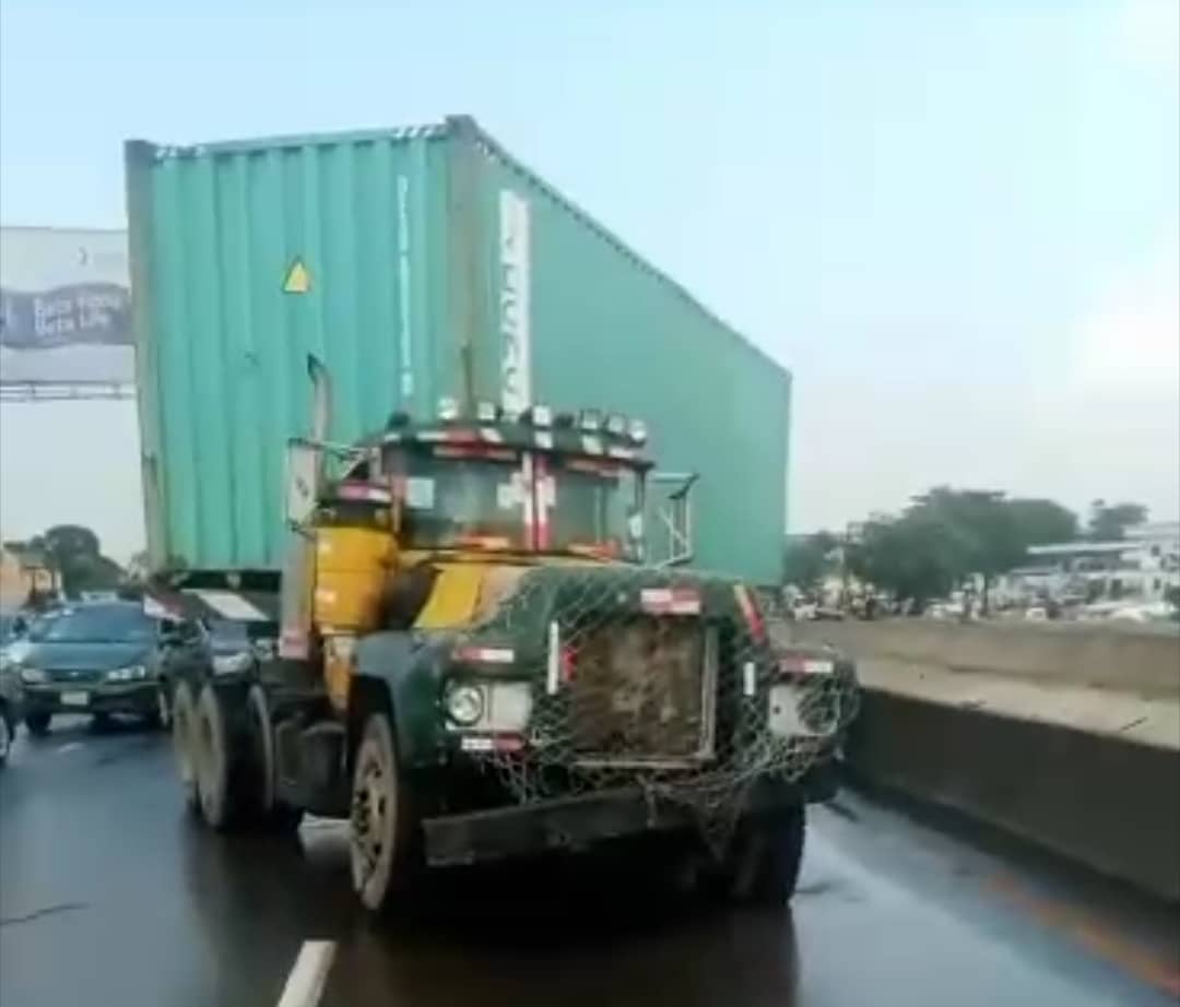 Truck crushes revenue collector to death in Lagos