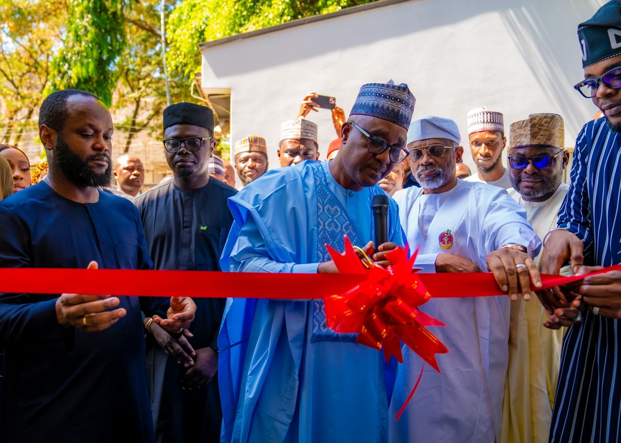 Seyi Tinubu builds e-library for young lawmakers 