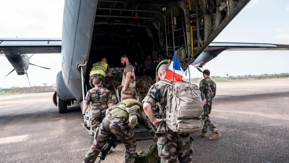 Ivory Coast announces withdrawal of French troops