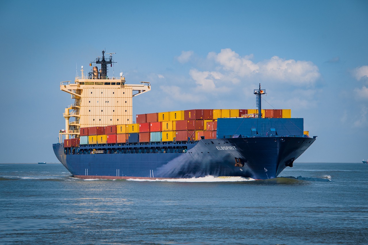 Insurance for Shipping Containers: How to Protect Your Goods and Minimize Risks