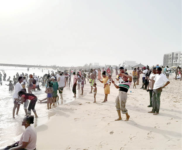 Lagos fun seekers patronise alternative beaches as popular resort is demolished