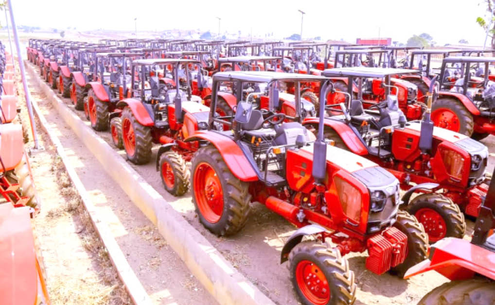 FG takes delivery of 2,000 tractors