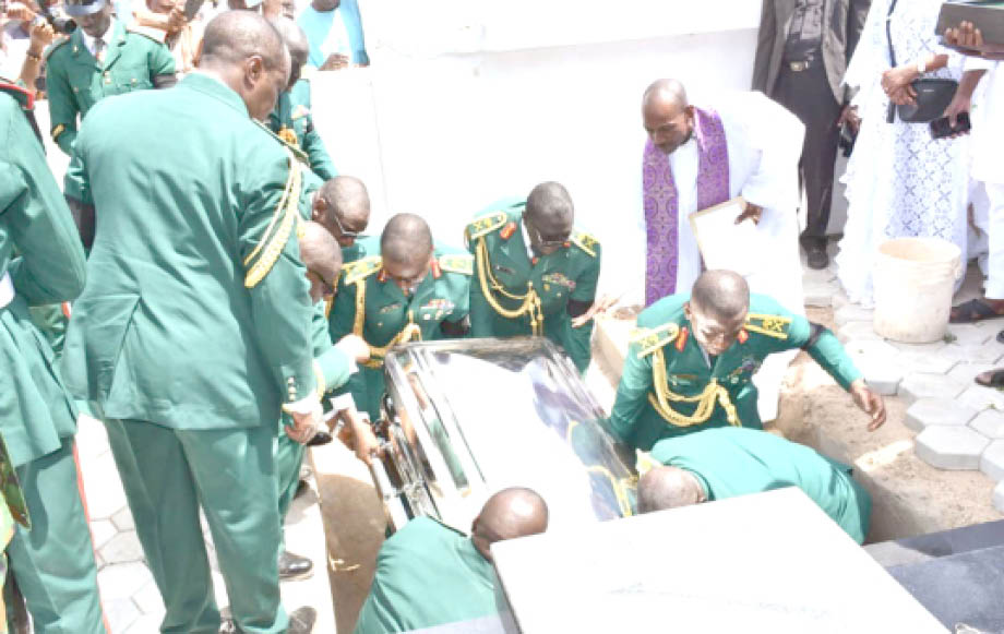 Mutfwang, COAS, others pay final respect to Jeremiah Useni