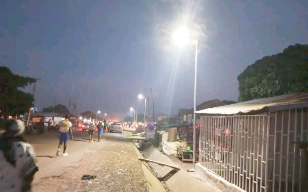 N5bn solar street lights project lightens up Benue environment