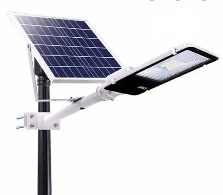 N5bn solar street lights project lightens up Benue environment