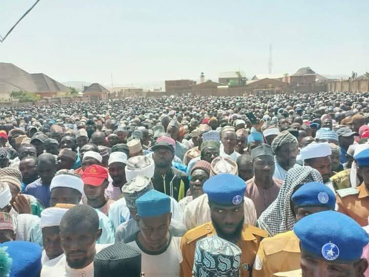 PHOTOS: Thousands attend funeral of JIBWIS deputy national chair